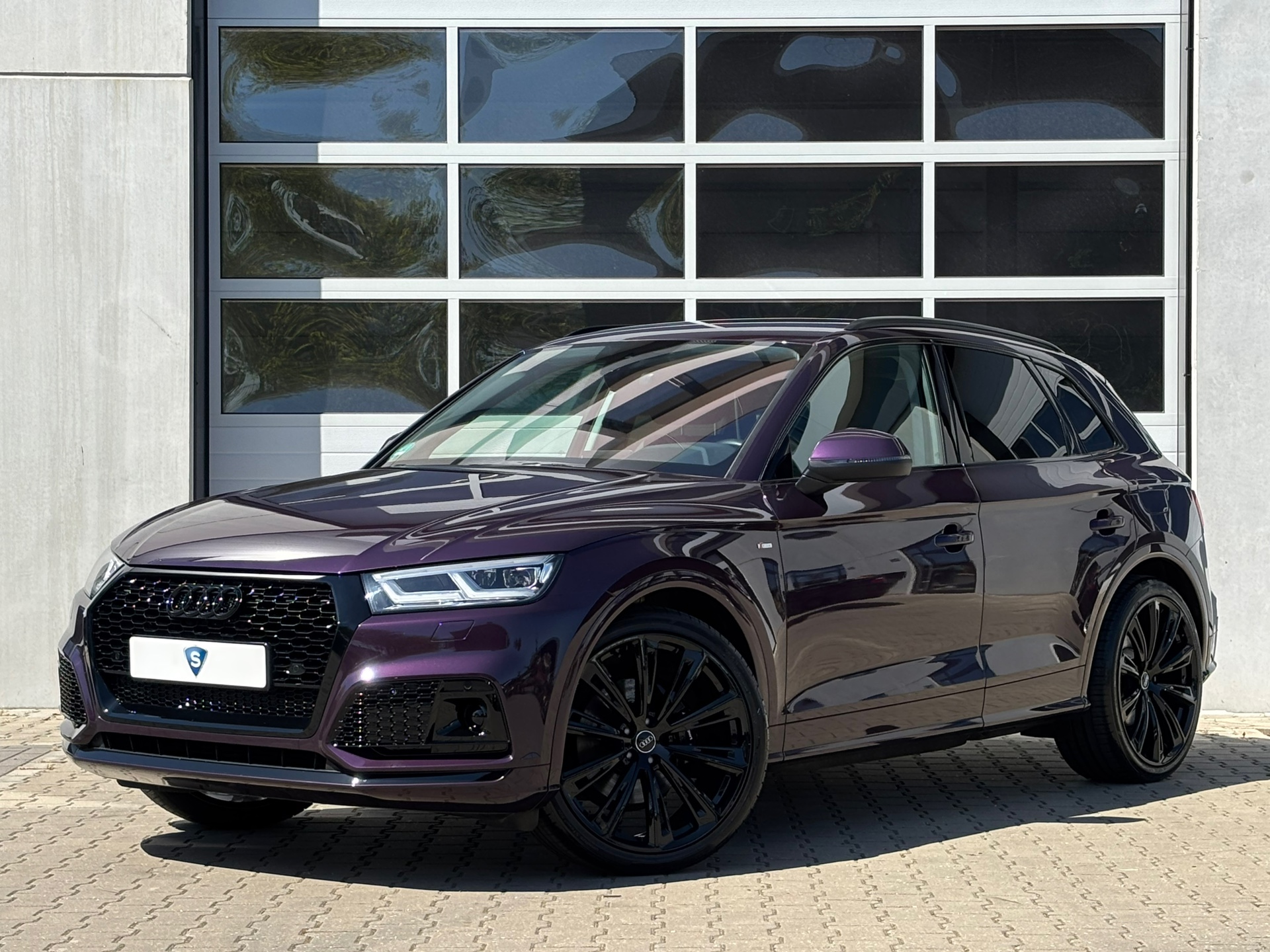 Audi Q5 55 TFSI e Quattro Competition Audi Exclusive Violett 53070998-0.jpg | Autobedrijf Van Schijndel