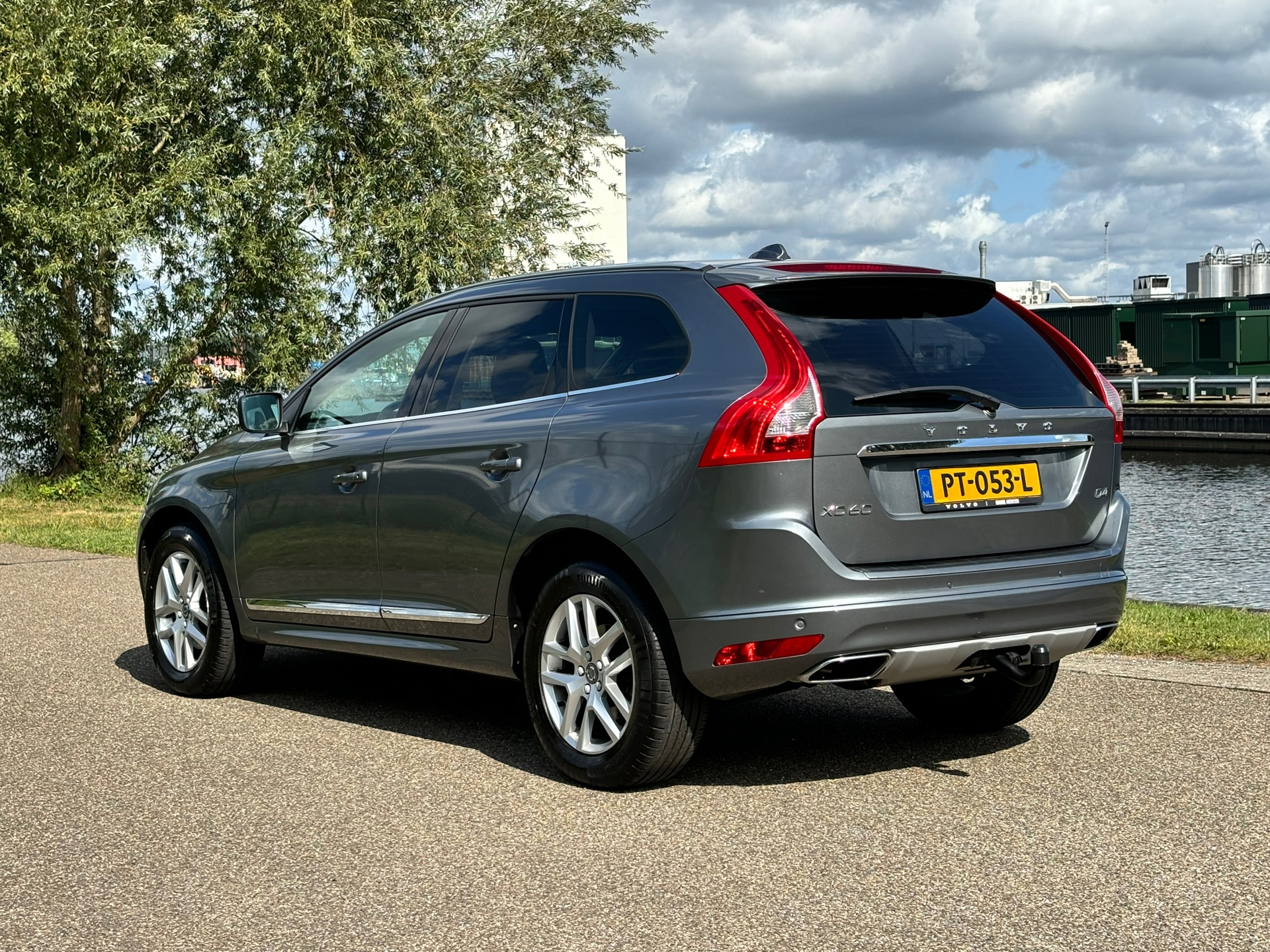 Volvo XC60 2.0 D4 FWD Polar+ | Harman/Kardon 47403684-1.jpg | Autobedrijf Van Schijndel
