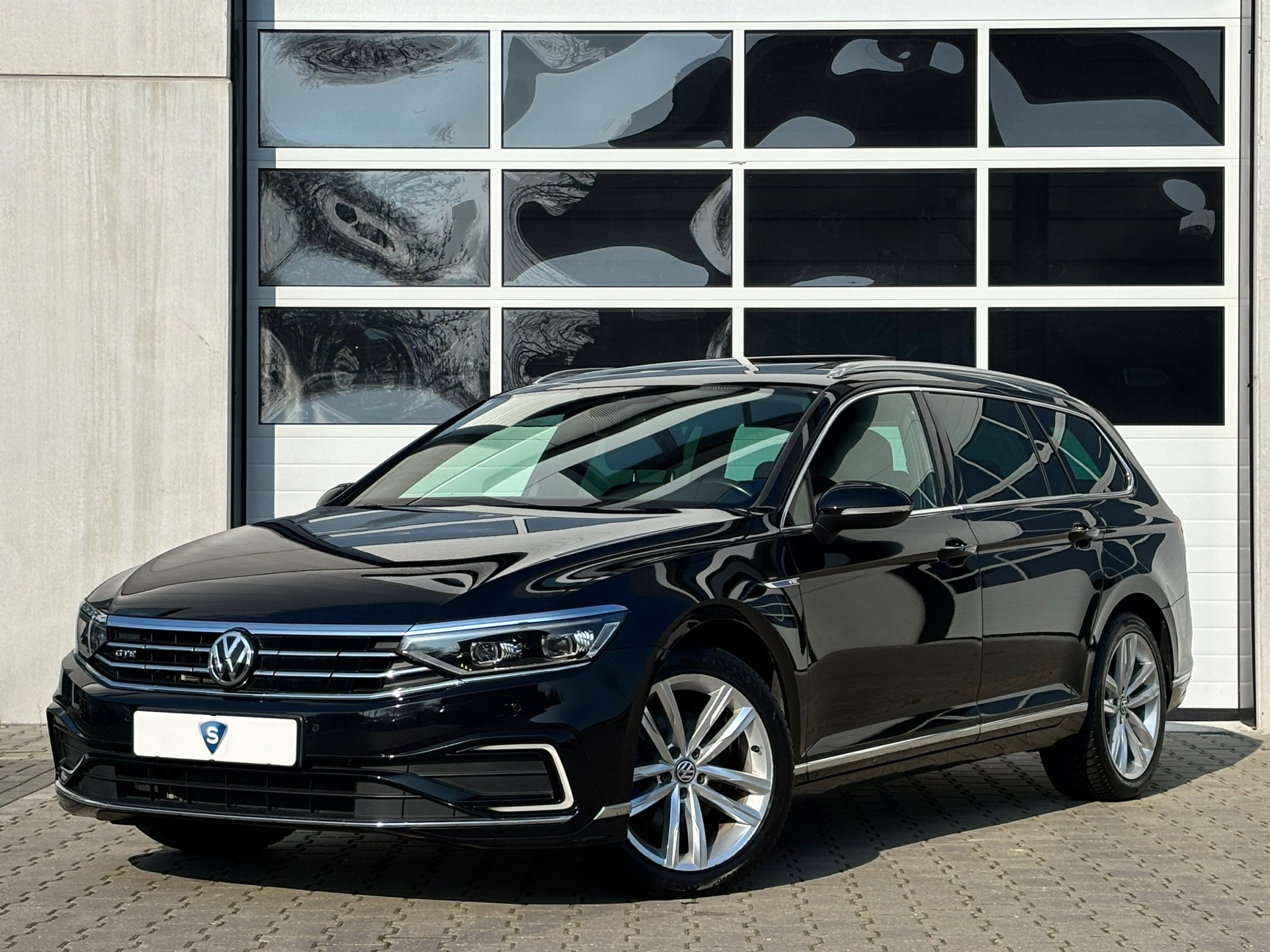 Volkswagen Passat Variant 1.4 TSI PHEV GTE Business | SOH-TEST | Pano | Camera | 18inch 51787326-0.jpg | Autobedrijf Van Schijndel